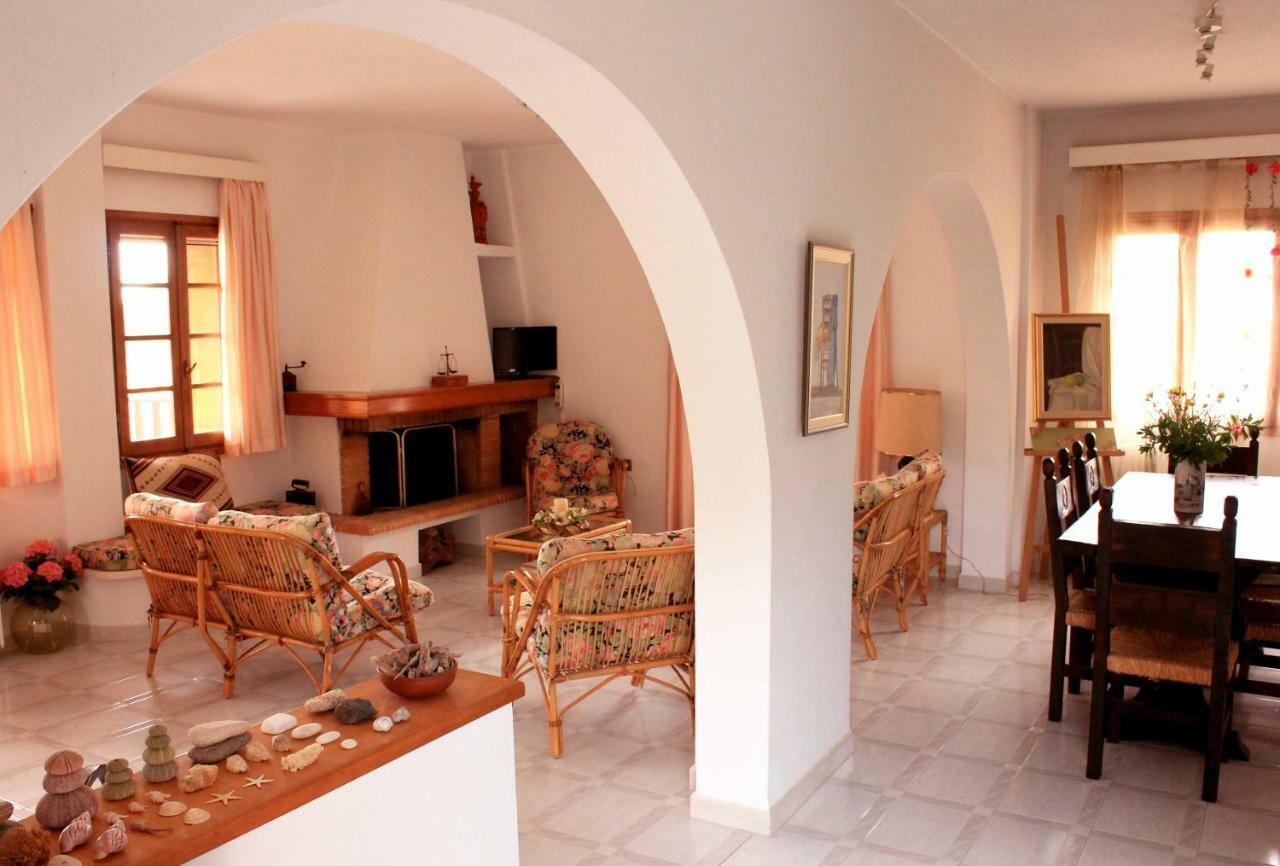 Koel Country House Ano Almiri エクステリア 写真