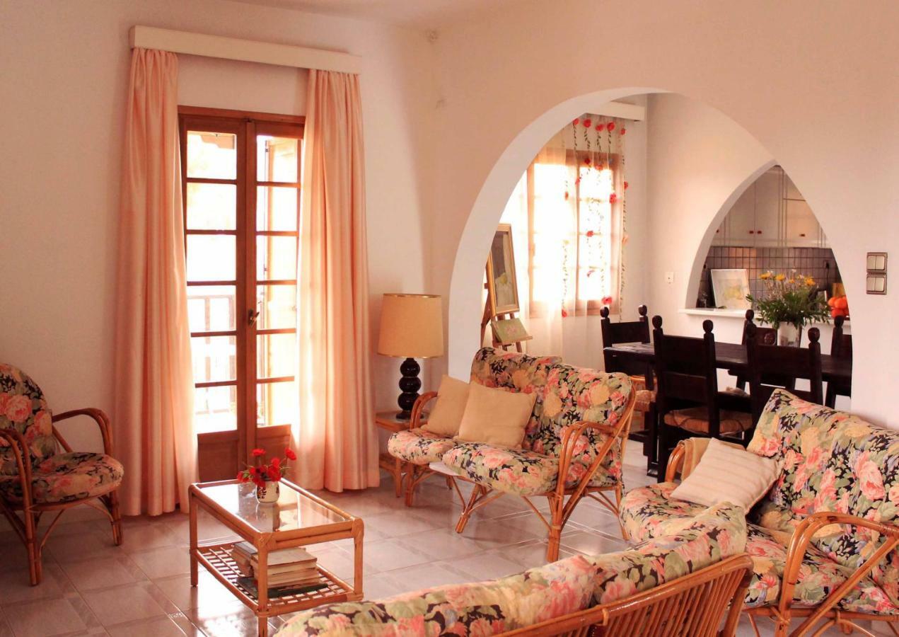Koel Country House Ano Almiri エクステリア 写真