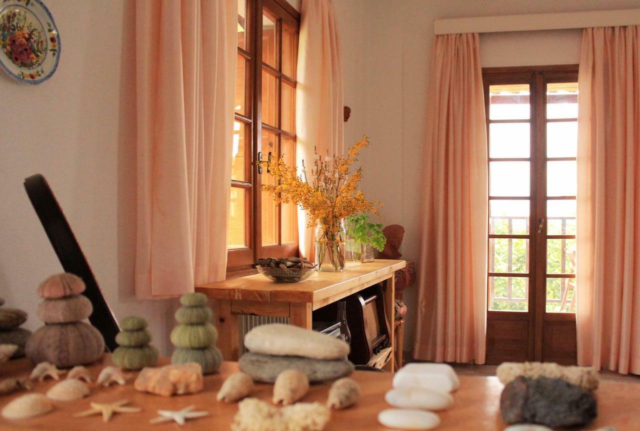 Koel Country House Ano Almiri エクステリア 写真